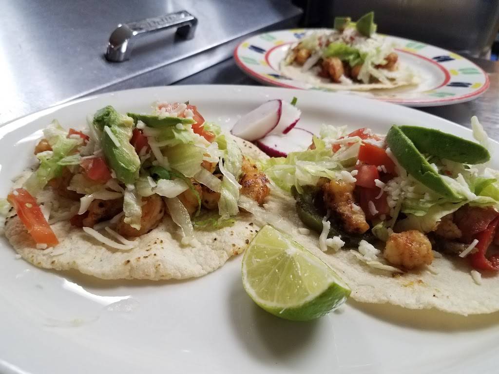 Betos Restaurant | restaurant | 13033 E Parlier Ave #103, Parlier, CA 93648, USA | 5596469801 OR +1 559-646-9801