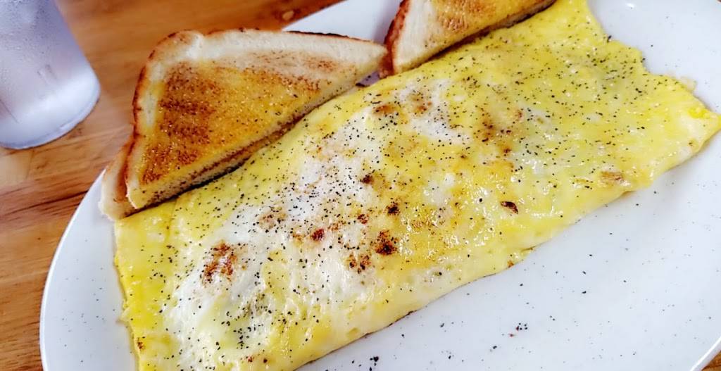 Park-Et Fine Foods | restaurant | 211 S Kingshighway St, Perryville, MO 63775, USA | 5735474147 OR +1 573-547-4147