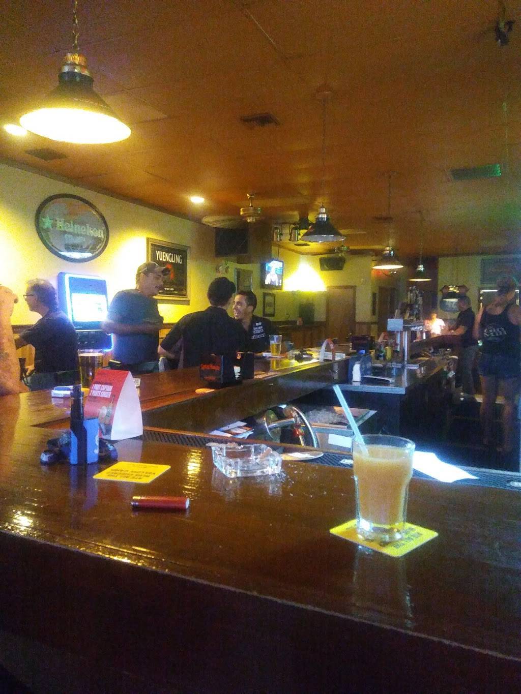 The Gin Mill | restaurant | 4901 US-1, Fort Pierce, FL 34982, USA | 7724094821 OR +1 772-409-4821