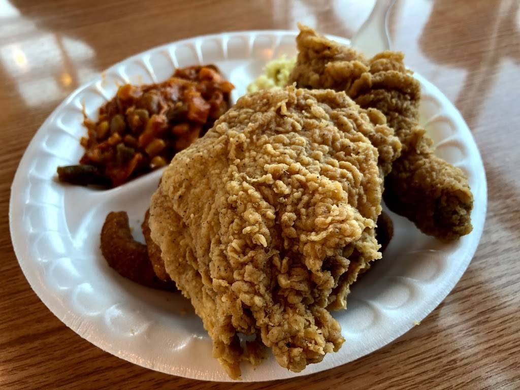 Smithfields Chicken N Bar-B-Q | restaurant | 1372 Tiki Ln, Burlington, NC 27215, USA | 3365869333 OR +1 336-586-9333