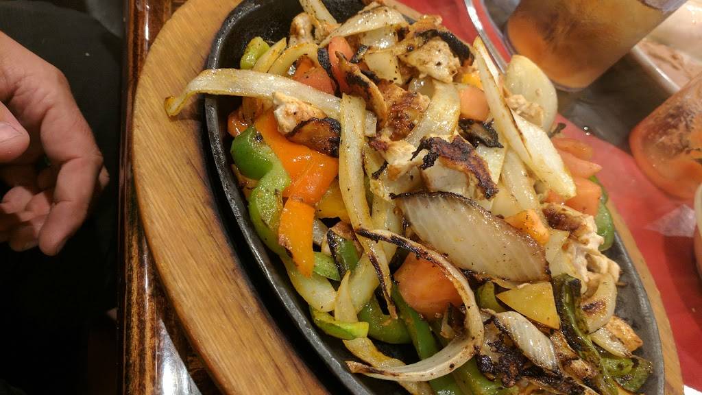 Los Panchos Mexican Restaurant | restaurant | 8598 Colerain Ave, Cincinnati, OH 45251, USA | 5139233400 OR +1 513-923-3400