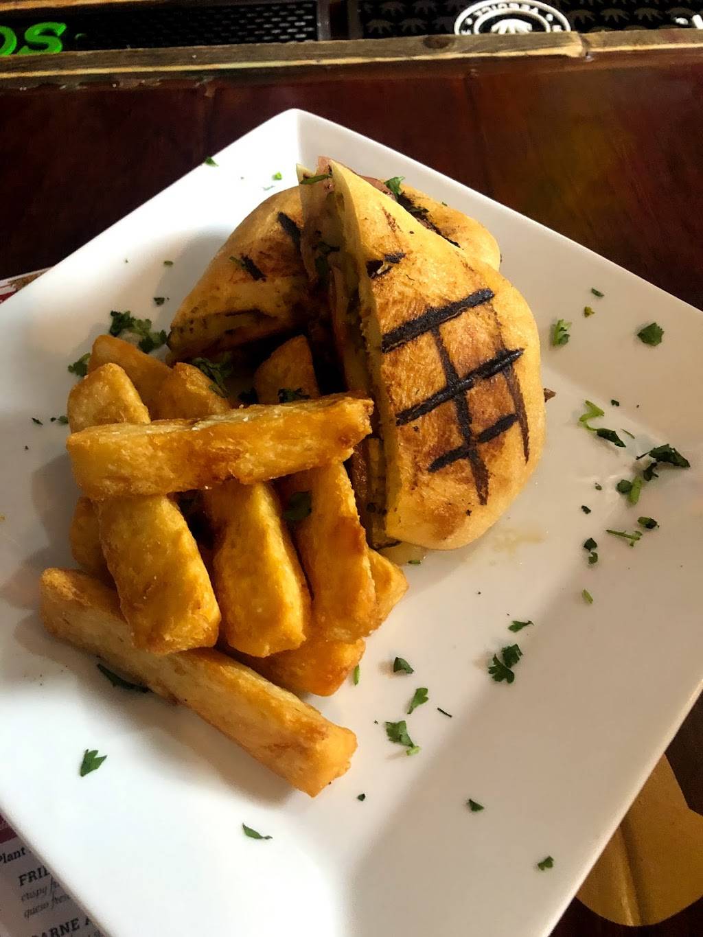 Gringos Cantina | restaurant | 11 Falls Park Dr, Greenville, SC 29601, USA | 8645096344 OR +1 864-509-6344