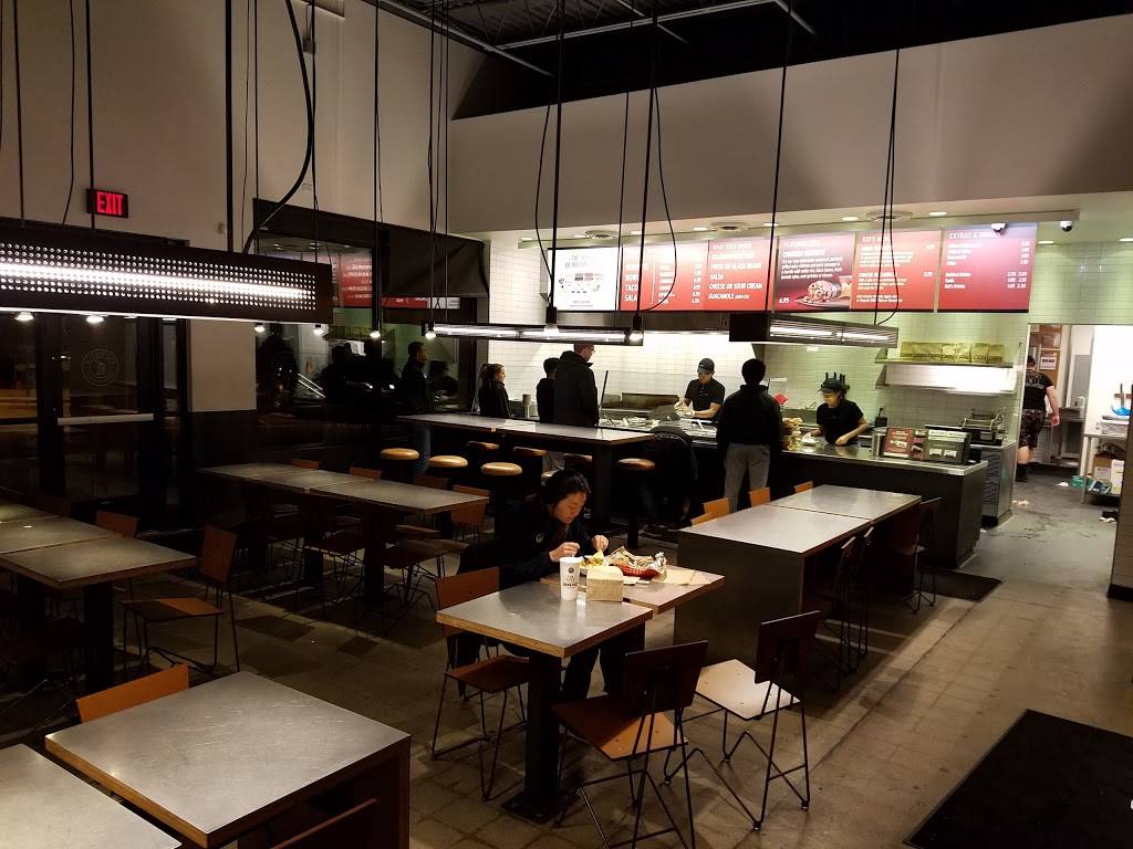 Chipotle Mexican Grill | restaurant | 2075 Cliff Rd, Eagan, MN 55122, USA | 9523038884 OR +1 952-303-8884
