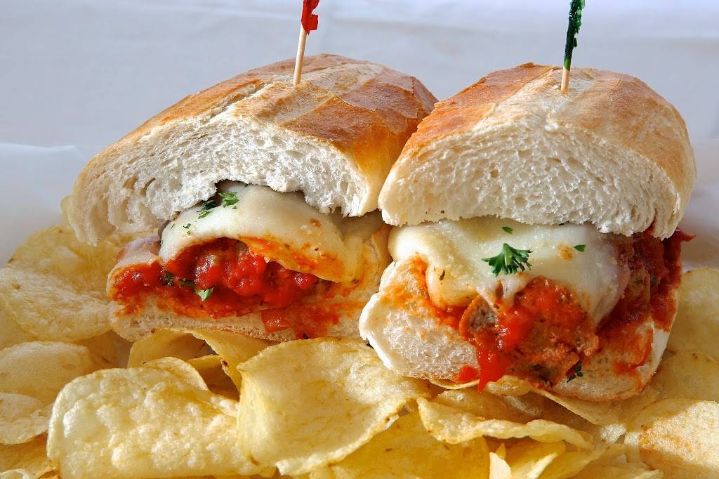 Pizza Capri | meal delivery | 1733 N Halsted St, Chicago, IL 60614, USA | 3122805700 OR +1 312-280-5700