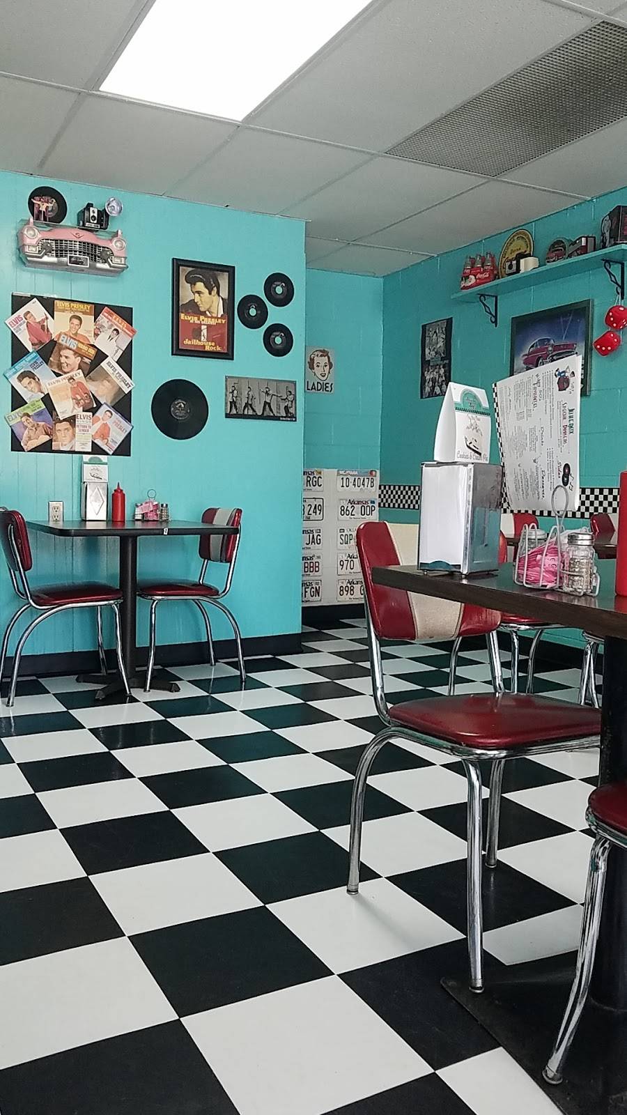 Mulberry Dairy Dip | restaurant | 29 US-64, Mulberry, AR 72947, USA | 4799979991 OR +1 479-997-9991