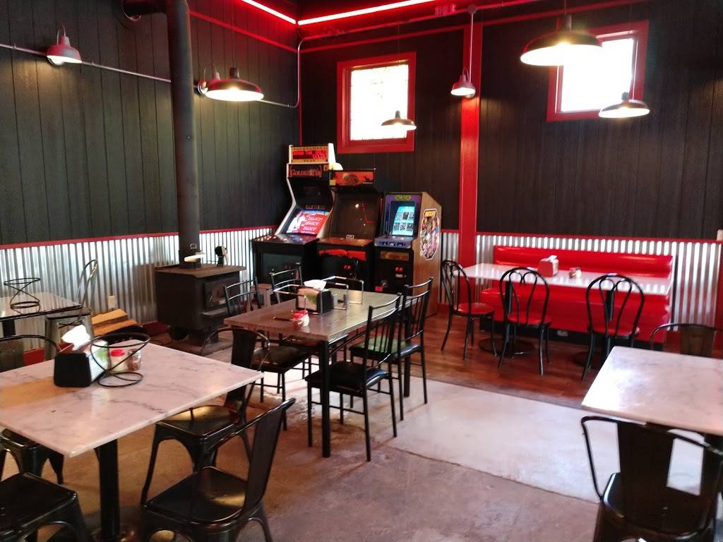 1000 Degree Wood Fired Pizza | restaurant | Mt Summit, IN 47361, USA | 7658311079 OR +1 765-831-1079