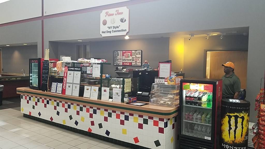 Prime Time NY Style Hot Dog Connection | restaurant | 800 S Gay St Suite P370, Knoxville, TN 37929, USA | 8653371451 OR +1 865-337-1451