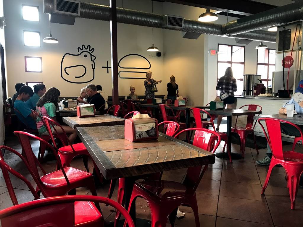 Boxcar Bettys | restaurant | 114 Holiday Dr, Summerville, SC 29483, USA | 8432259843 OR +1 843-225-9843