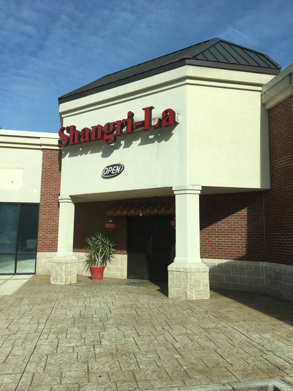 Shangri La Chinese Gourmet | restaurant | 3893, 4248 Buena Vista Rd # C, Columbus, GA 31907, USA | 7065687554 OR +1 706-568-7554