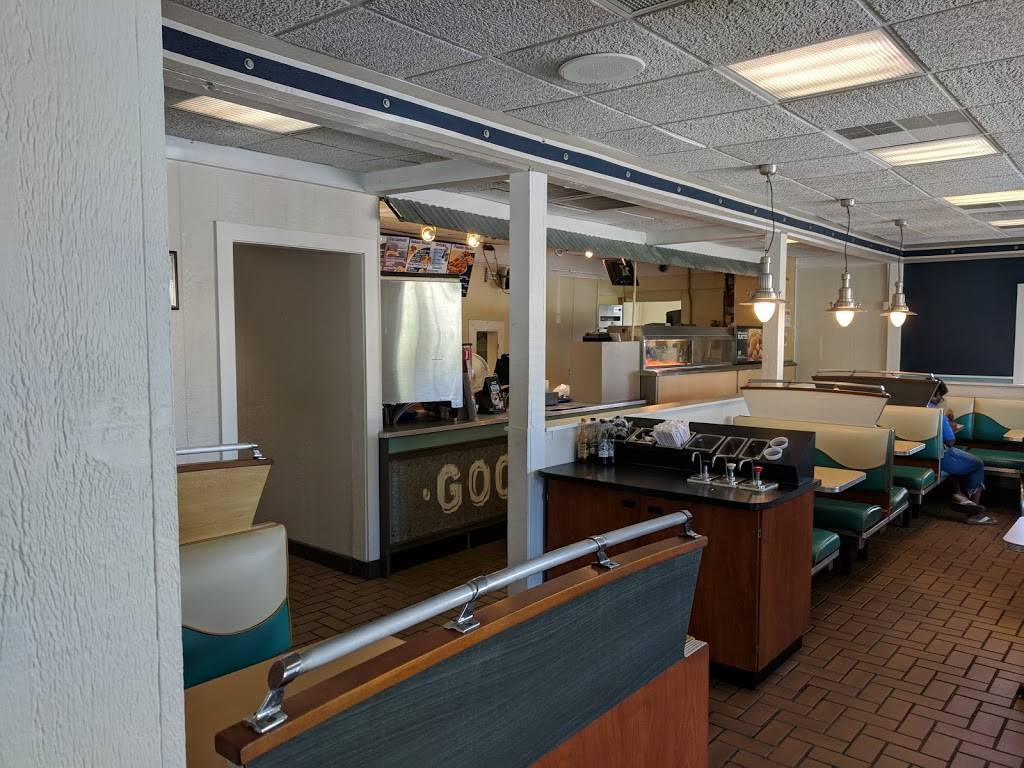 Long John Silvers | restaurant | 1056 Cumberland Gap Pkwy, Corbin, KY 40701, USA | 6065283450 OR +1 606-528-3450