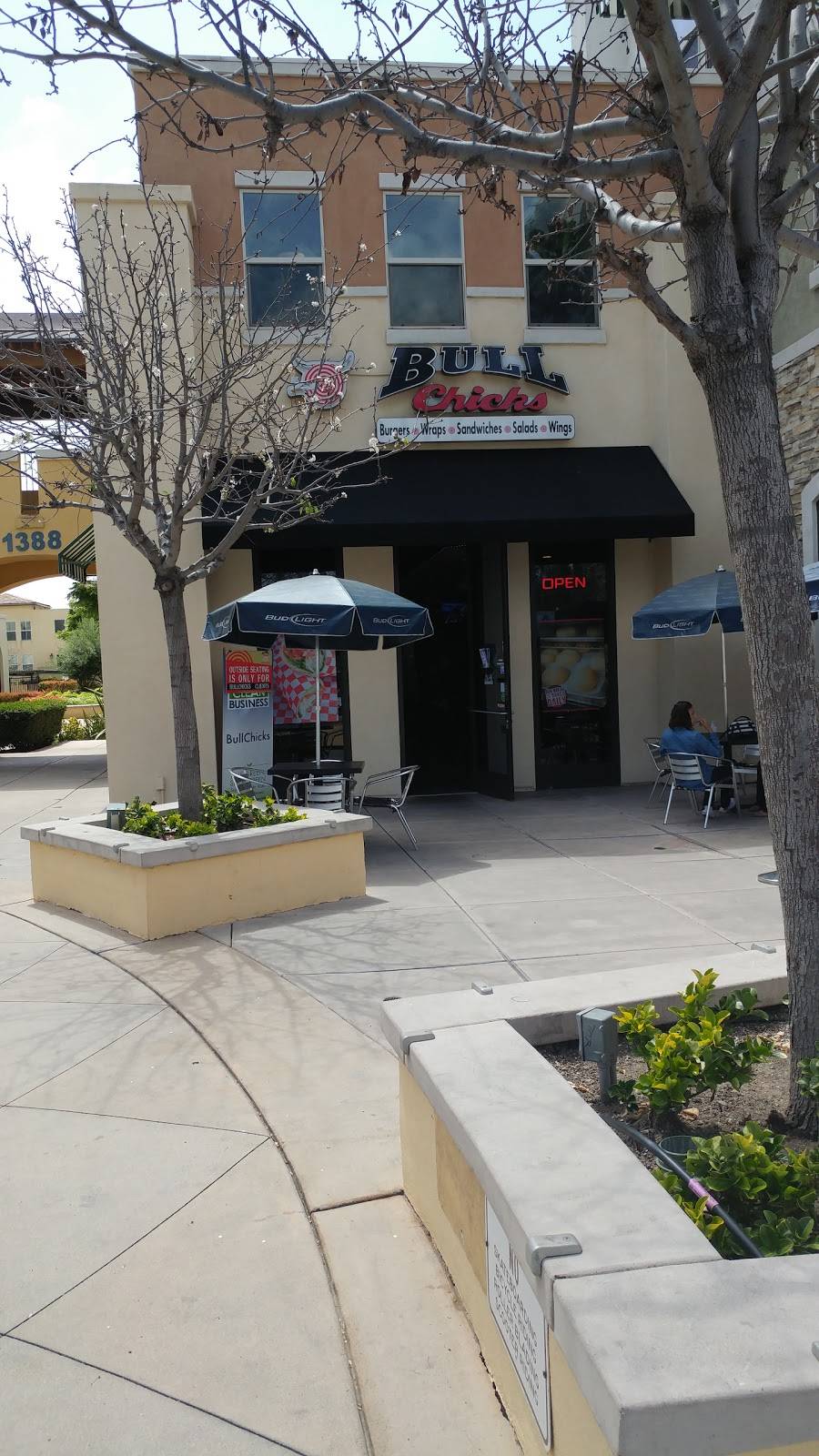 Bull Chicks | restaurant | 1392 E Palomar St #303, Chula Vista, CA 91913, USA | 6193970139 OR +1 619-397-0139