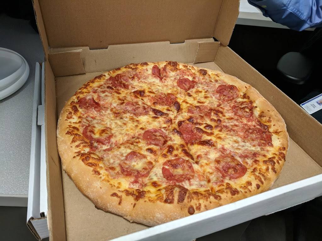 Big General 2 For 1 Pizza | restaurant | 564 King St E, Kitchener, ON N2G 2M1, Canada | 5195785111 OR +1 519-578-5111