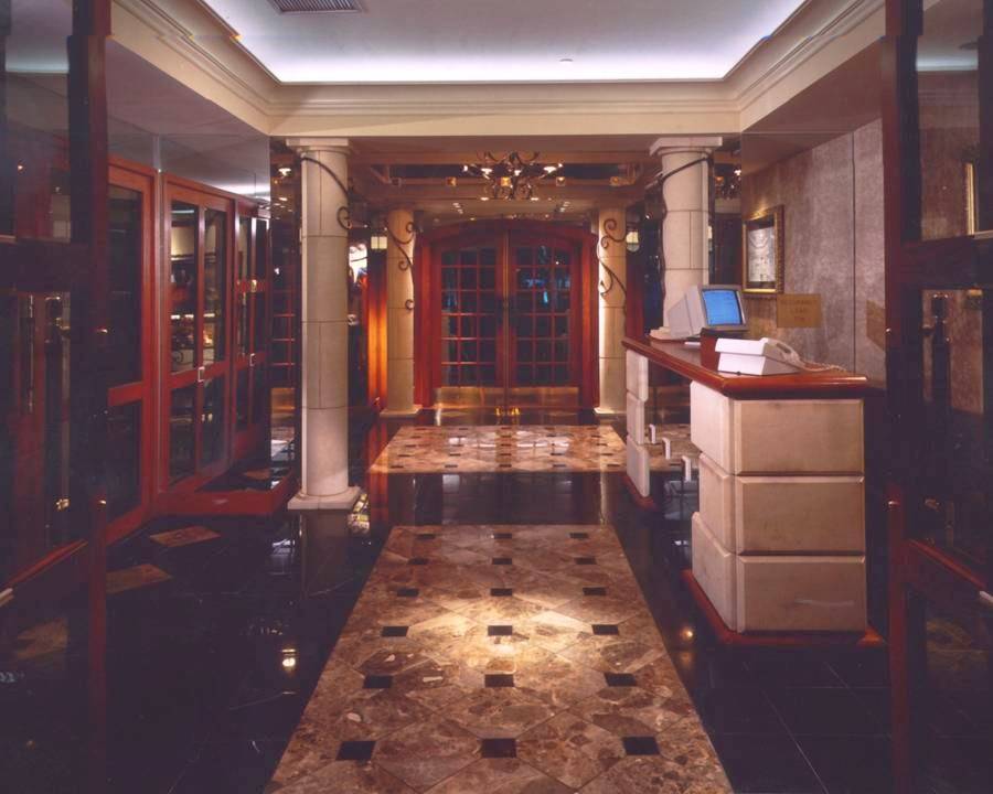 The Mens Club of Dallas | restaurant | 2340 W Northwest Hwy, Dallas, TX 75220, United States | 2149568800 OR +1 214-956-8800