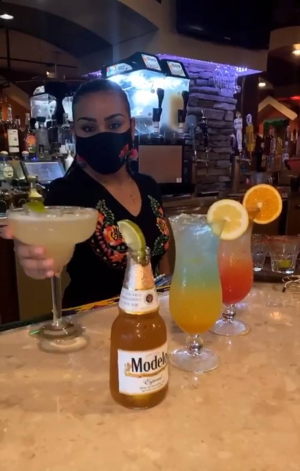 Tacos Jalisco Mariscos & Cantina | restaurant | 551 E Moana Ln, Reno, NV 89502, USA | 7757379697 OR +1 775-737-9697