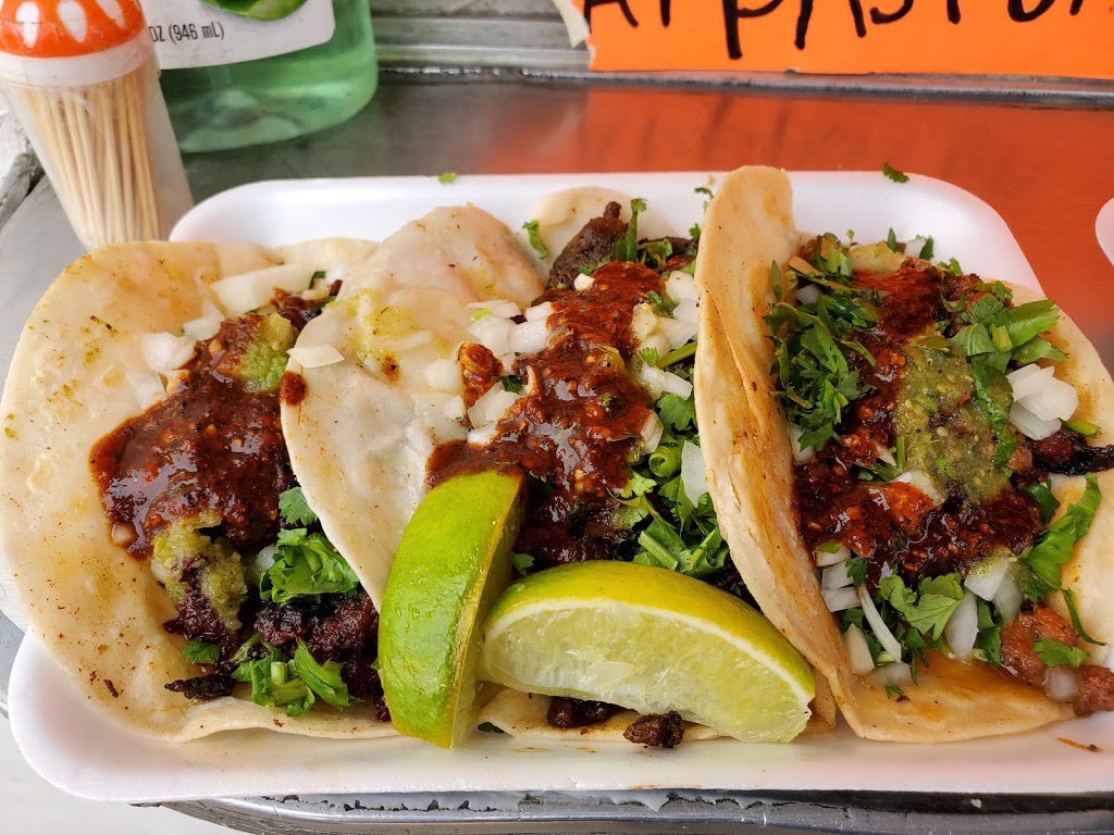 Taquería Los 4 Primos | restaurant | 1095 Brittmoore Rd, Houston, TX 77043, USA | 8324414086 OR +1 832-441-4086