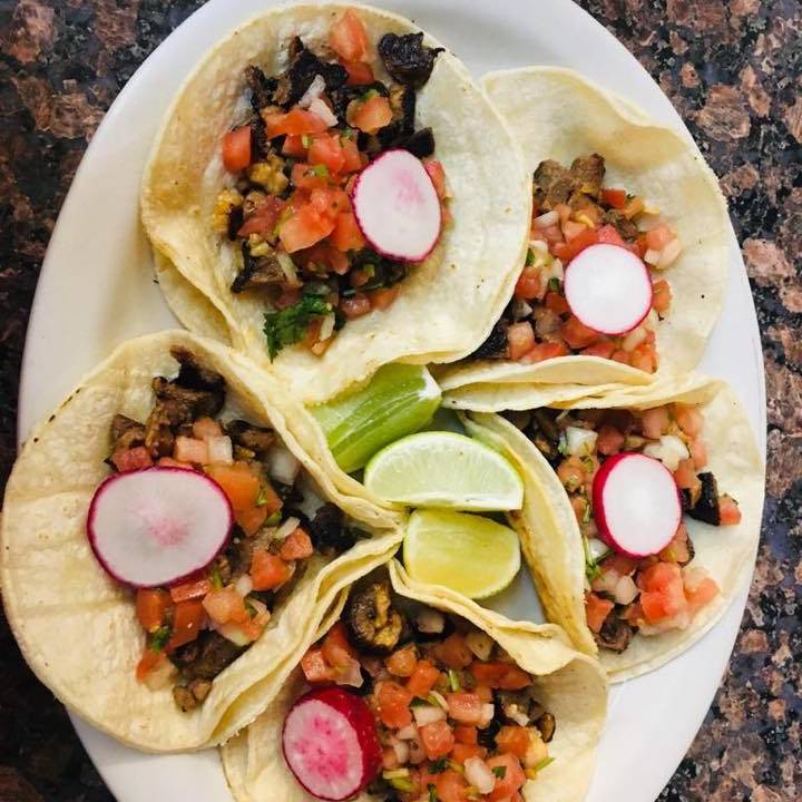 Los Amigos | restaurant | 339 Broadway, Chelsea, MA 02150, USA | 6178870484 OR +1 617-887-0484