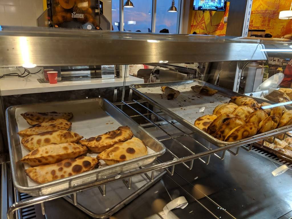 ZaZas Cuban Café | cafe | Airside 1, Gate 17, 1 Jeff Fuqua Blvd, Orlando, FL 32827, USA | 4078253430 OR +1 407-825-3430