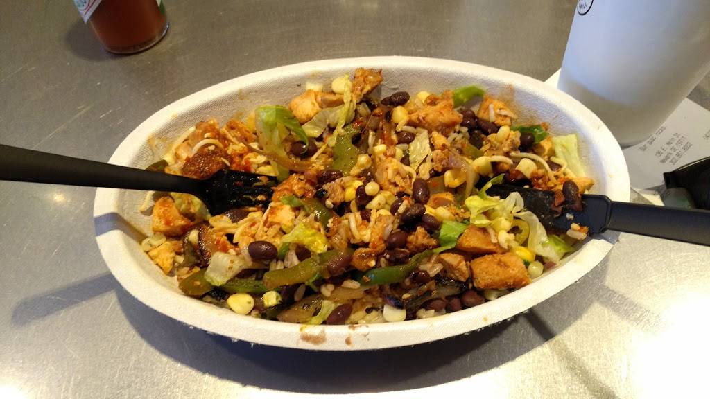 Chipotle Mexican Grill | restaurant | 136 E Main St, Newark, DE 19711, USA | 3028618002 OR +1 302-861-8002