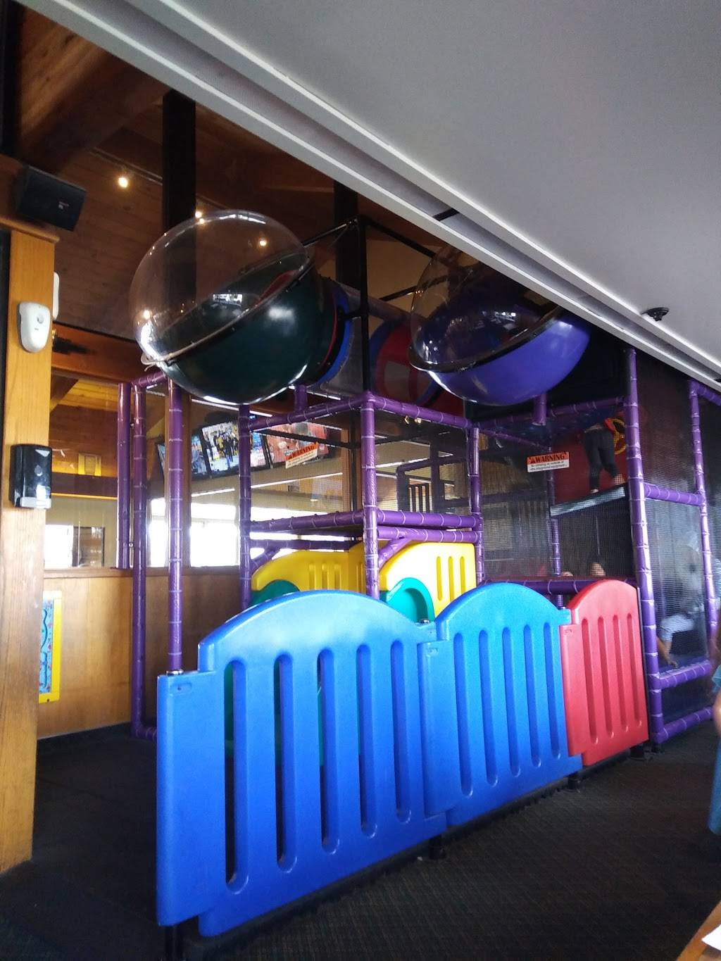 Round Table Pizza | meal delivery | 14940 Camden Ave, San Jose, CA 95124, USA | 4083719550 OR +1 408-371-9550