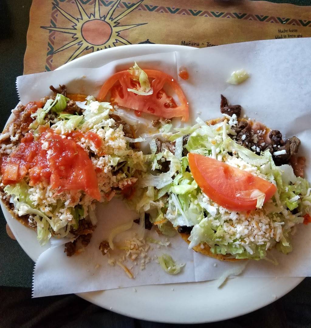 La Fiesta Mexican Restaurant | restaurant | 3333 W 111th St, Chicago, IL 60655, USA | 7737794844 OR +1 773-779-4844