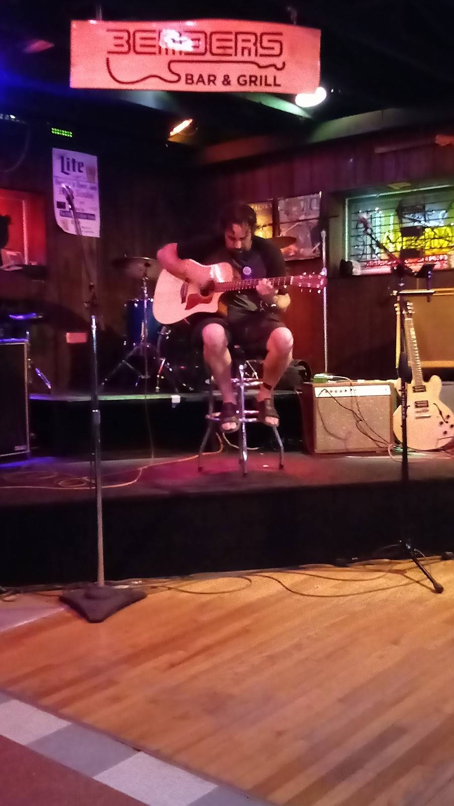 Benders Bar | restaurant | 409 E Northwater St, Silver Lake, WI 53170, USA | 2628855070 OR +1 262-885-5070