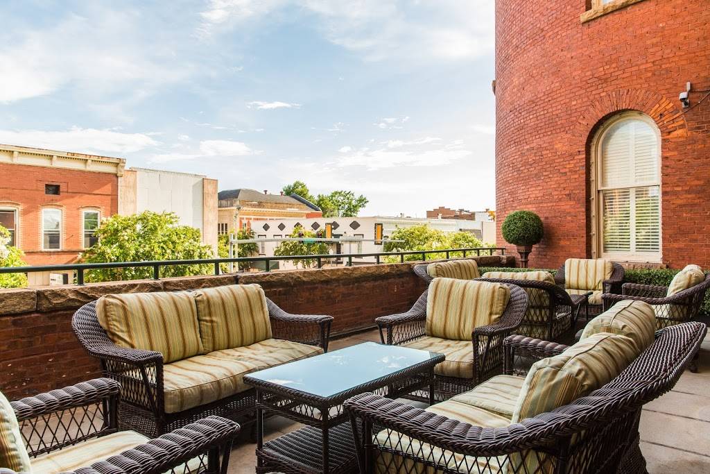 Floyds Pub | restaurant | 125 W Lamar St, Americus, GA 31709, USA | 2299241555 OR +1 229-924-1555