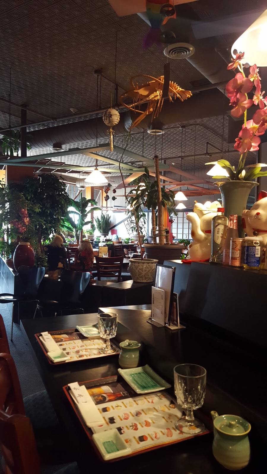 Sagano Japanese Restaurant | restaurant | 110 N Hough St, Barrington, IL 60010, USA | 8473828980 OR +1 847-382-8980