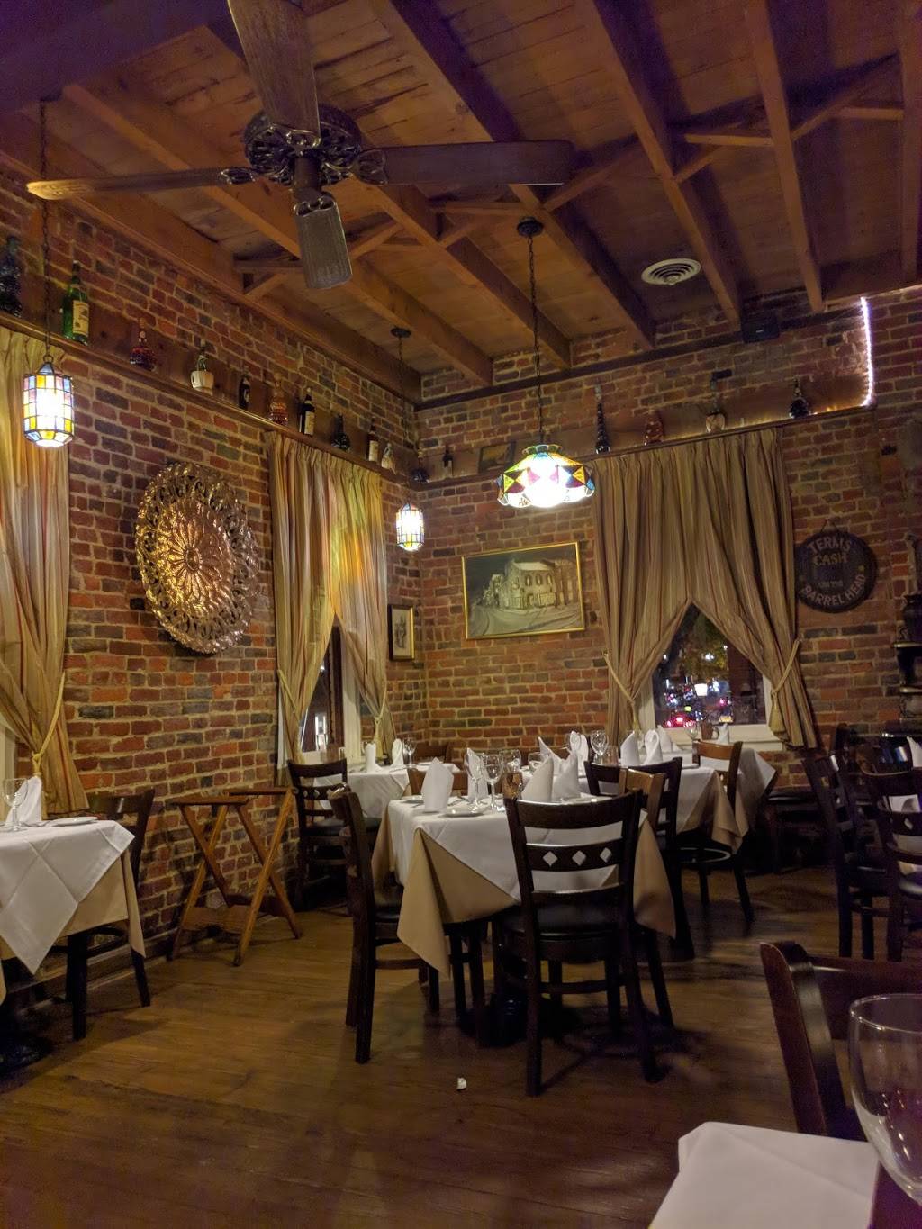 IL Porto Ristorante | restaurant | 121 King St, Alexandria, VA 22314, USA | 7038368833 OR +1 703-836-8833