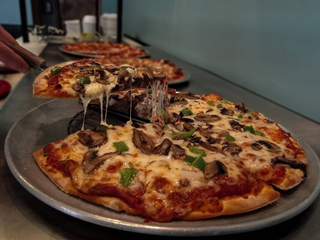 Dinos Pizza | restaurant | 1601 121st St, Whiting, IN 46394, USA | 2196590715 OR +1 219-659-0715