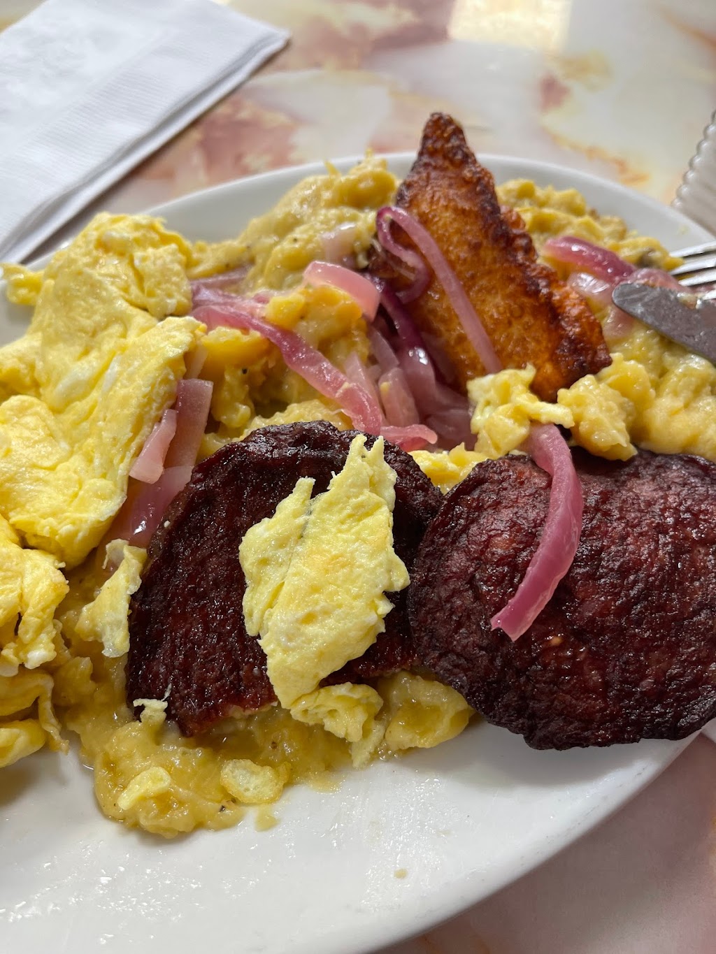 Brisa Dominicana | restaurant | 1764 Amsterdam Ave, New York, NY 10031, USA | 2128371132 OR +1 212-837-1132