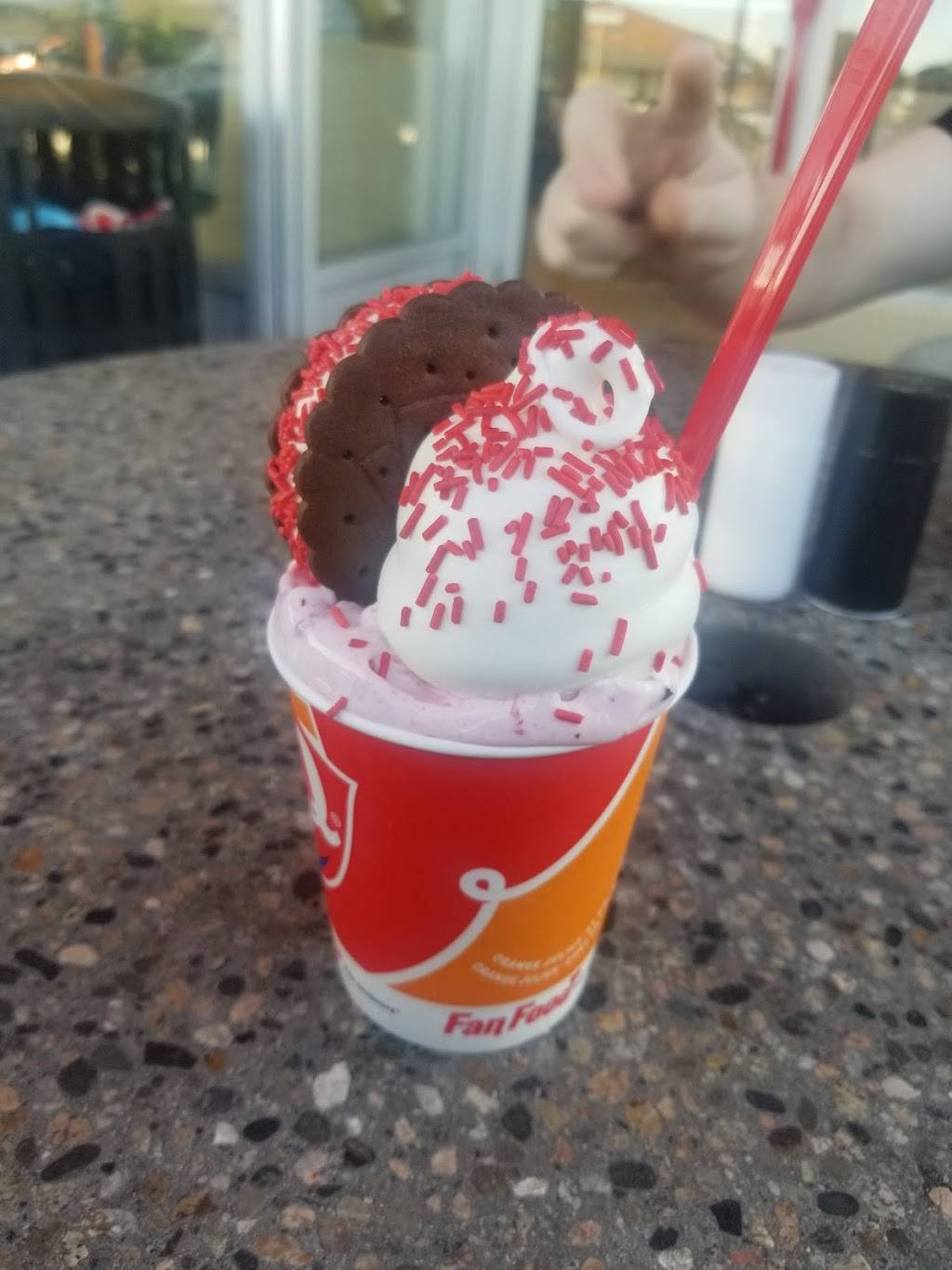 Dairy Queen Grill & Chill | restaurant | 1050 Simcoe St N, Oshawa, ON L1G 4W5, Canada | 9057281162 OR +1 905-728-1162