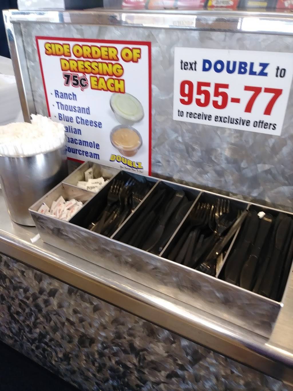 Doublz | restaurant | 11242 Washington Blvd, Whittier, CA 90606, USA | 5624639898 OR +1 562-463-9898