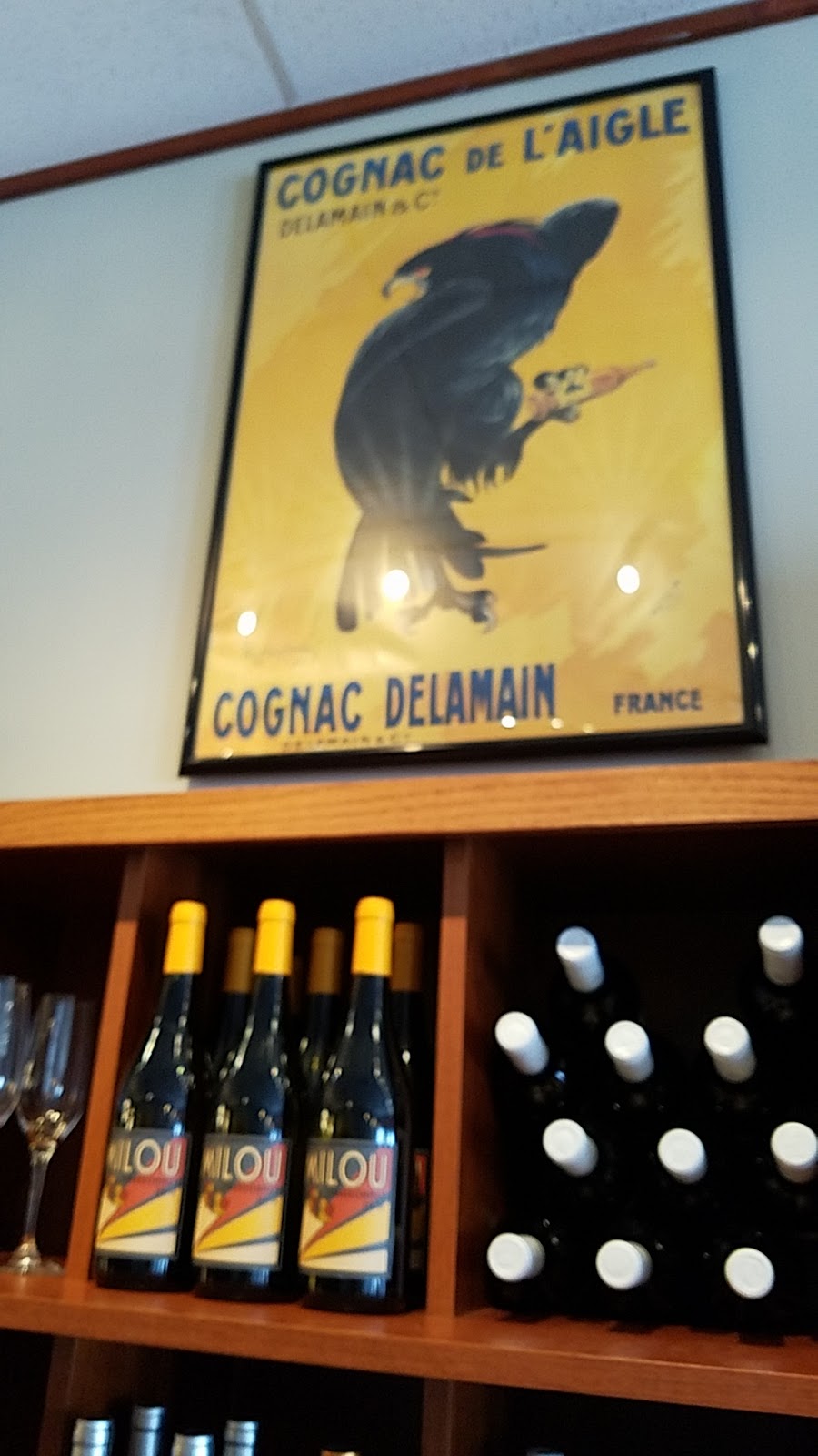 Tinto Wine and Cheese Chesapeake | restaurant | 236 Carmichael Way #308, Chesapeake, VA 23322, USA | 7572044647 OR +1 757-204-4647