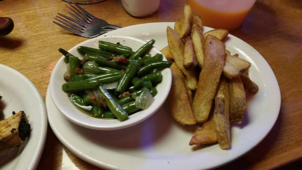 Texas Roadhouse | restaurant | 280 Russell St, Hadley, MA 01035, USA | 4135840100 OR +1 413-584-0100