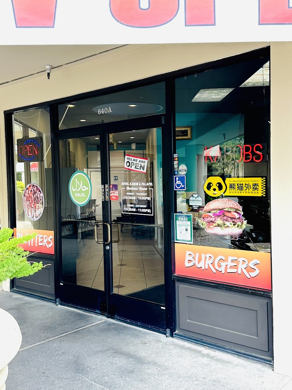 Royal Kabob and Falafel | restaurant | 640 W Covell Blvd STE A, Davis, CA 95616, USA | 5307462137 OR +1 530-746-2137