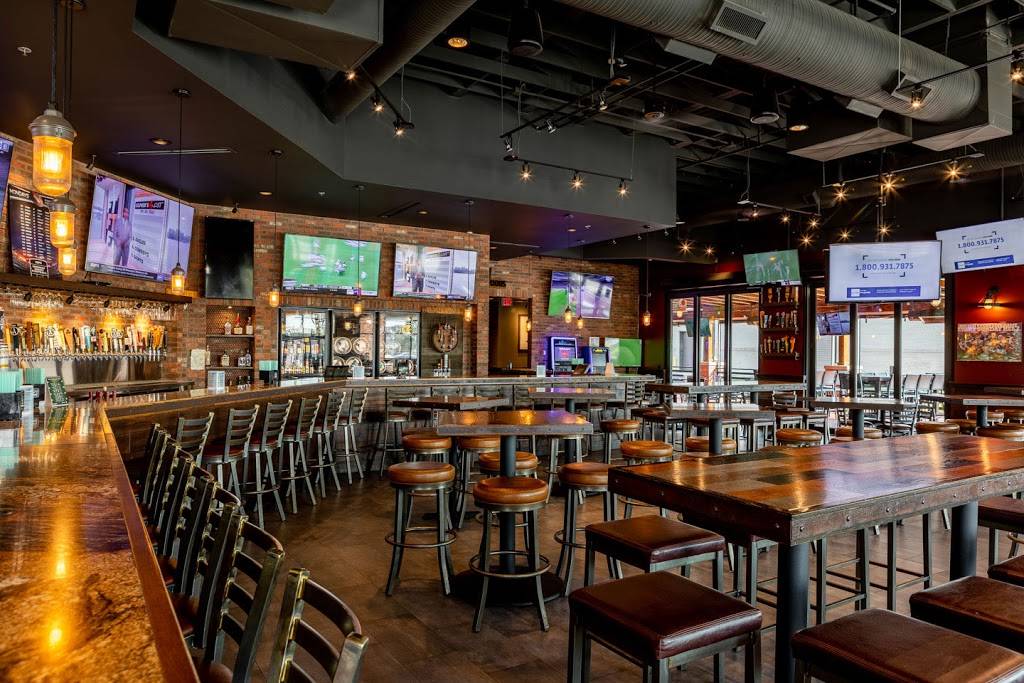 Mavericks | restaurant | 42820 Ford Rd, Canton, MI 48187, USA | 7348440616 OR +1 734-844-0616