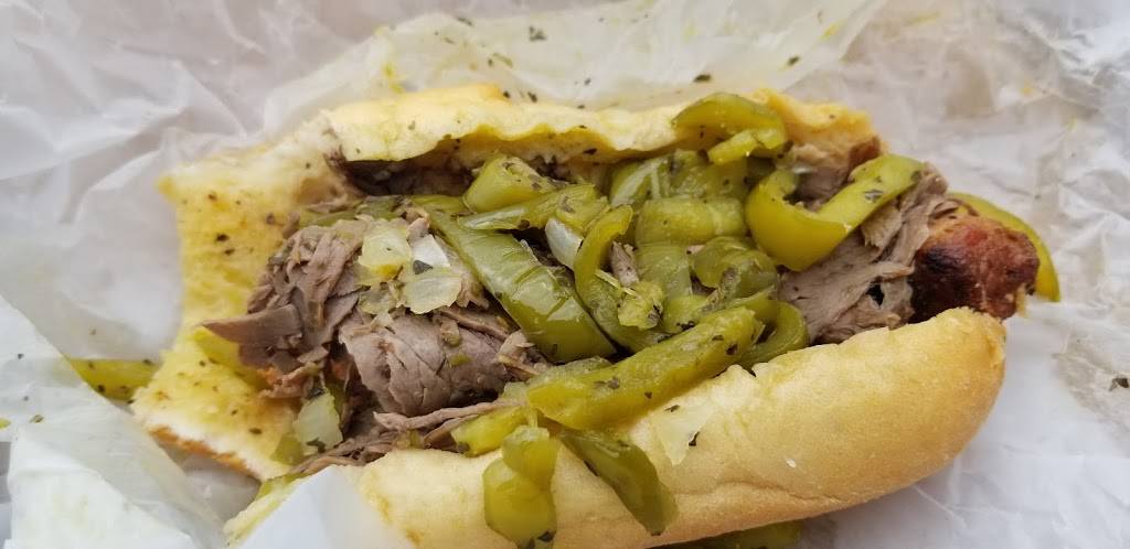 Johnnies Beef | restaurant | 7500 W North Ave, Elmwood Park, IL 60707, USA | 7084526000 OR +1 708-452-6000