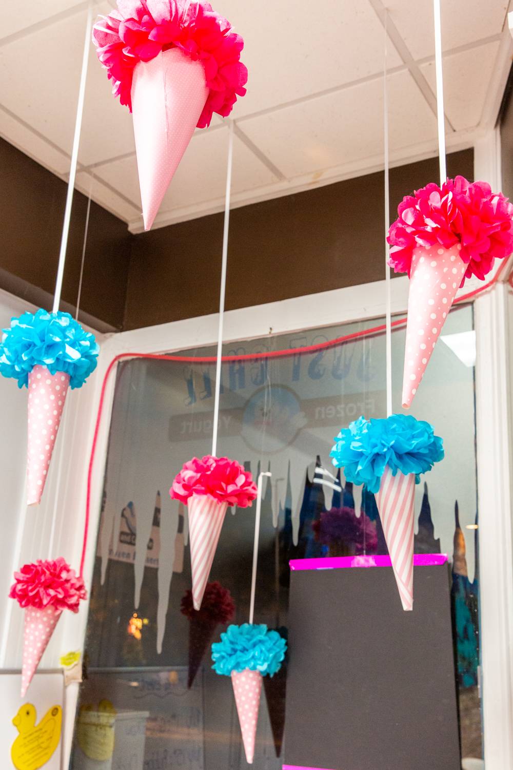 Just Chill Frozen Desserts & Creperie | restaurant | 47 Main St, Clinton, NJ 08809, USA | 9089633491 OR +1 908-963-3491