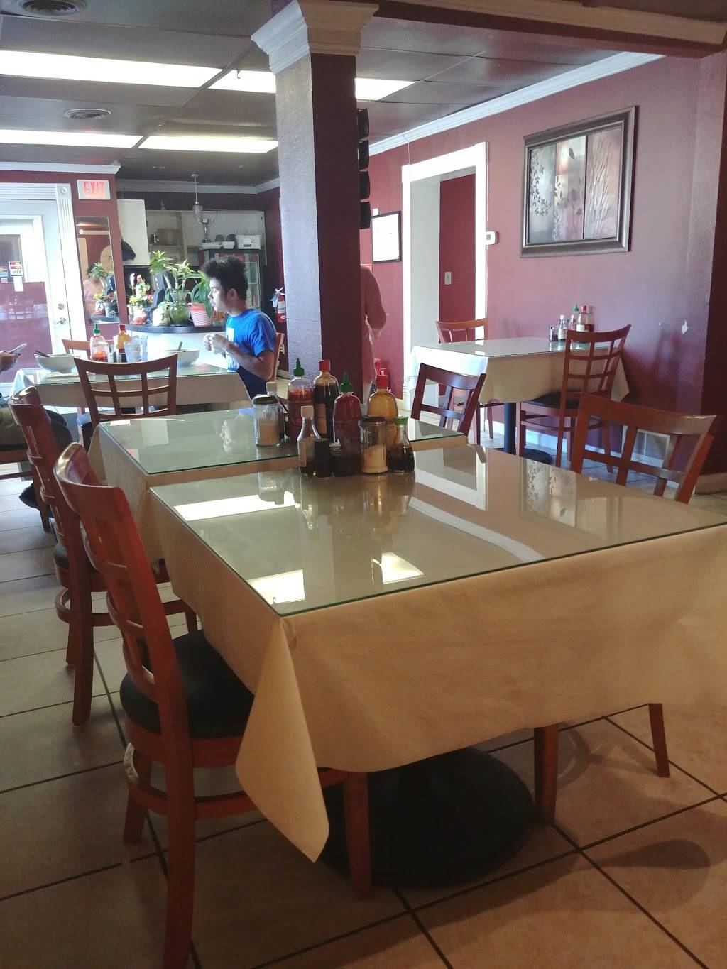 Aroy-Dee Restaurant | restaurant | 2128 Indianola Ave, Des Moines, IA 50315, USA | 5155288009 OR +1 515-528-8009