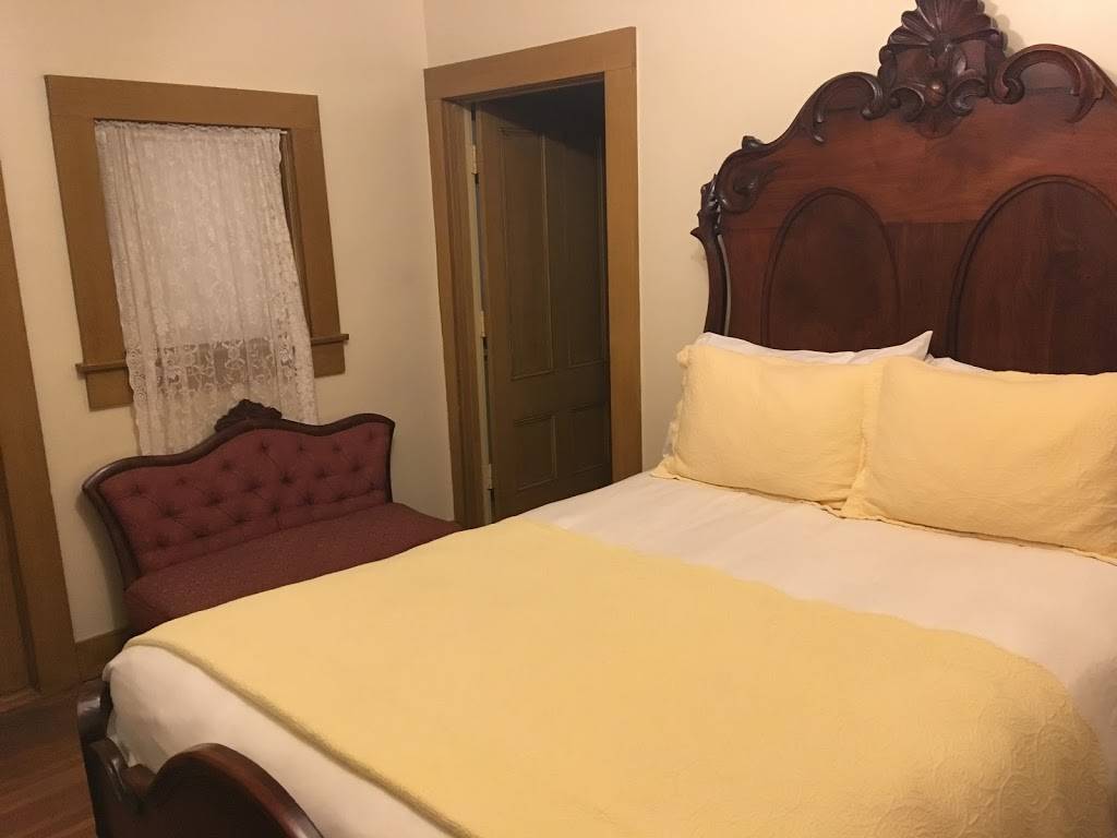 Cosmopolitan Hotel and Restaurant | restaurant | 2660 Calhoun St, San Diego, CA 92110, USA | 6192971874 OR +1 619-297-1874