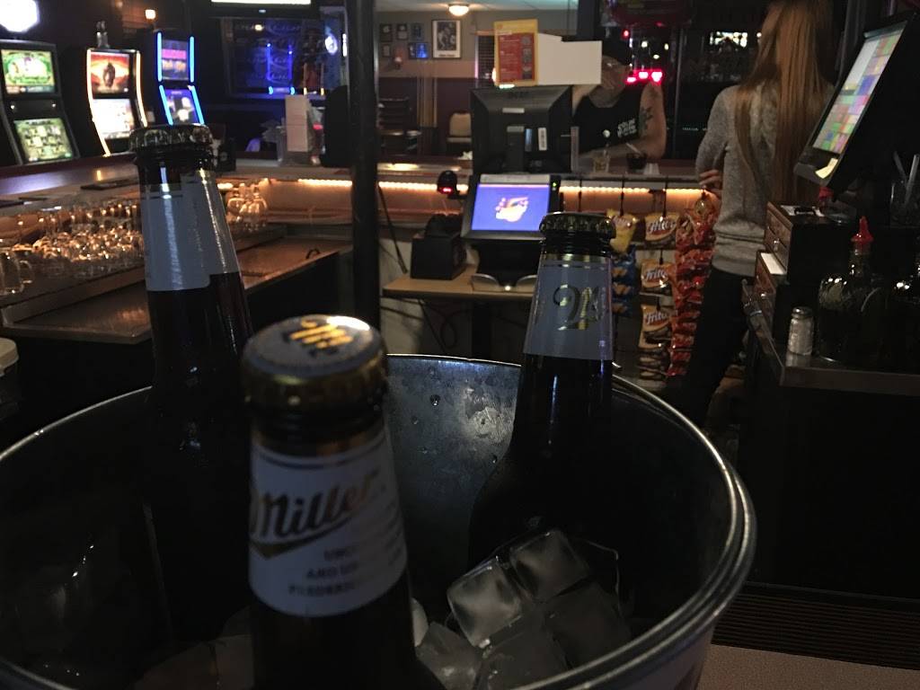 West 79 Sports Bar | restaurant | 7107 W 79th St, Burbank, IL 60459, USA | 7085996399 OR +1 708-599-6399