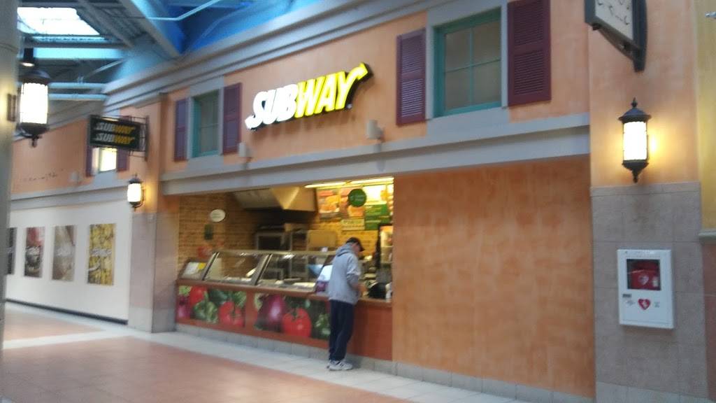 Subway | restaurant | 6650 S Westnedge Ave, Portage, MI 49002, USA | 2693247843 OR +1 269-324-7843