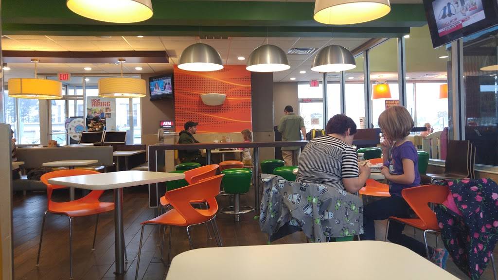 McDonalds | cafe | 18878 Coastal Hwy, Rehoboth Beach, DE 19971, USA | 3026454885 OR +1 302-645-4885