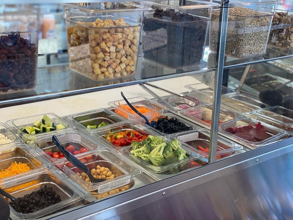 Schwartz’s Bagels & Backyard Burgers | restaurant | 1395 Montauk Hwy, Copiague, NY 11726, USA | 6314504401 OR +1 631-450-4401