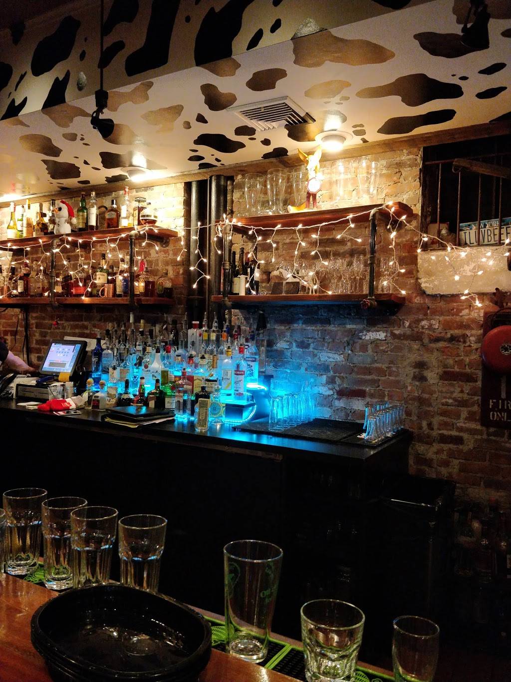 Harrys on the Hill | restaurant | 301 Atwells Ave, Providence, RI 02903, USA | 4012283336 OR +1 401-228-3336