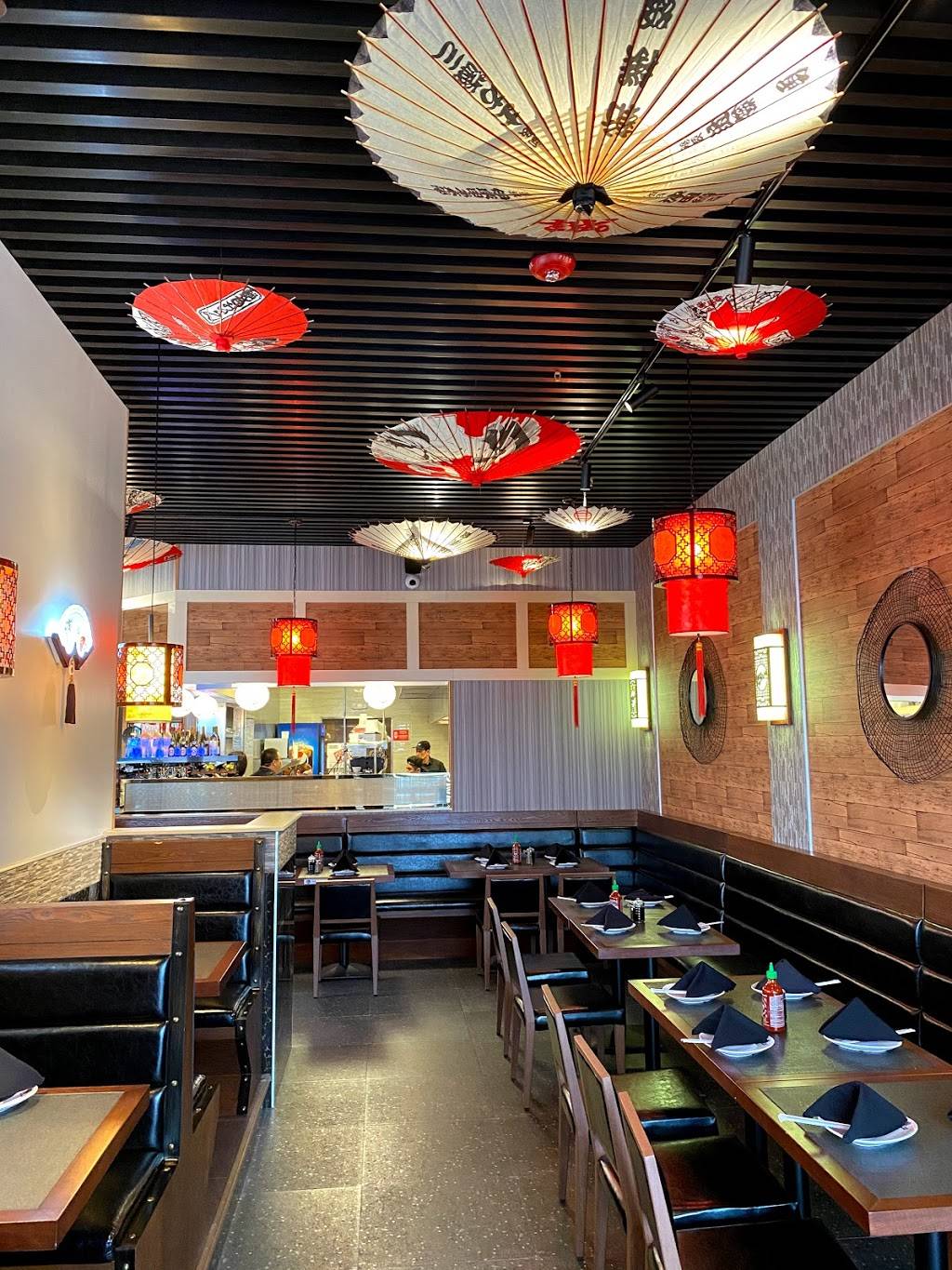 Wus Ramen | restaurant | 15159 South La Grange Road, Orland Park, IL 60462, USA | 7086454169 OR +1 708-645-4169