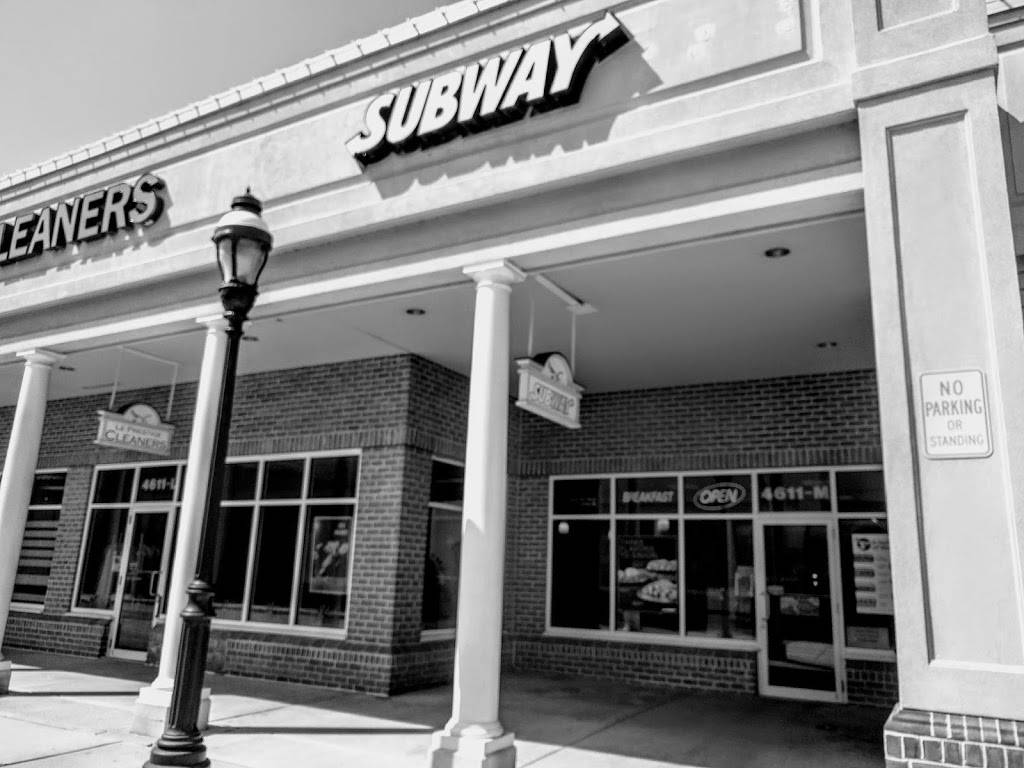 Subway Restaurants | restaurant | 4611 Sangamore Rd M, Bethesda, MD 20816, USA | 2406308463 OR +1 240-630-8463