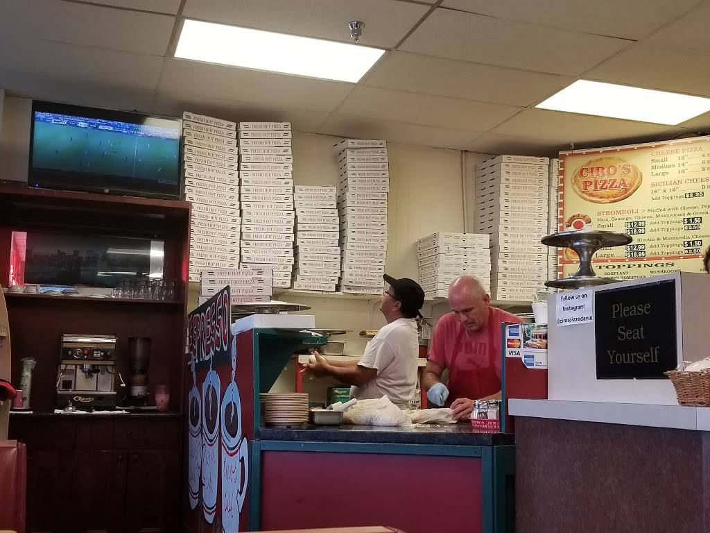 Ciros Deli & Pizzeria Italian Restaurant | restaurant | 8840 W State Rd 84, Davie, FL 33324, USA | 9544742165 OR +1 954-474-2165