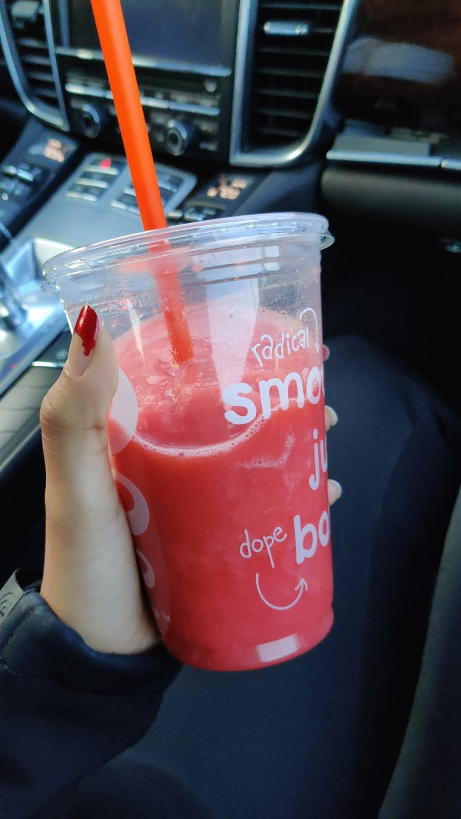 Jamba | restaurant | 1961 Chains Bridge Rd, Kiosk #KSK12U, Tysons, VA 22102, USA | 5714247553 OR +1 571-424-7553