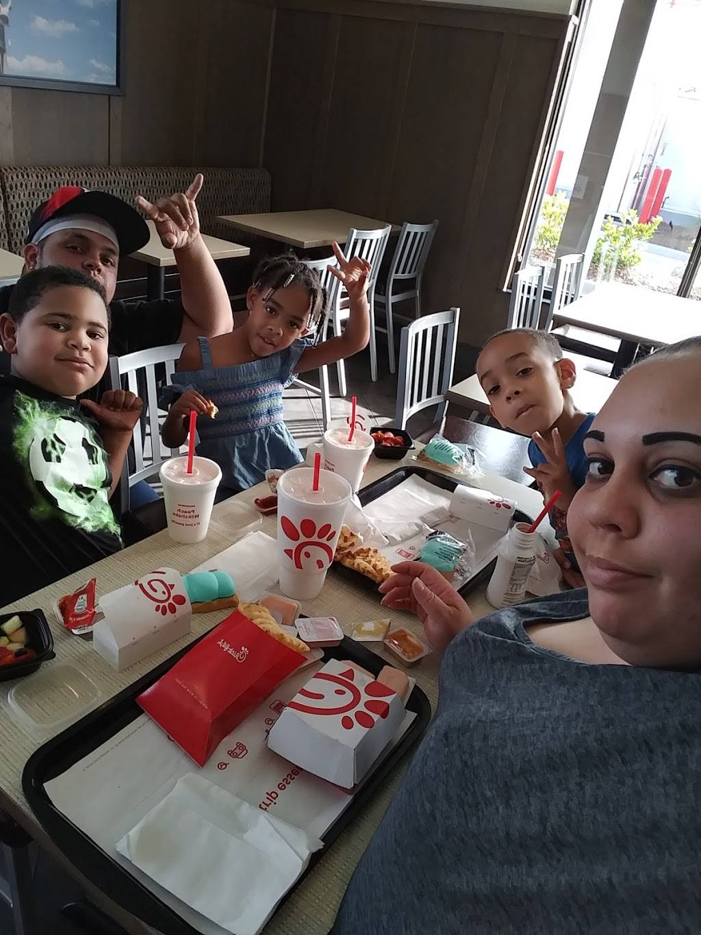 Chick-fil-A | restaurant | 5919 Creek Centre Dr, Baton Rouge, LA 70820, USA | 2259602566 OR +1 225-960-2566